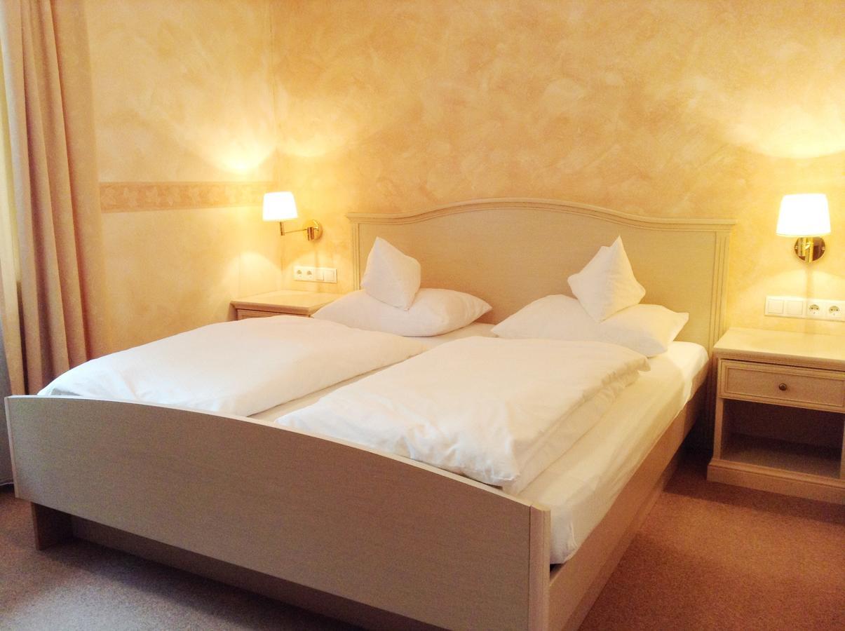 Hotel Gruenes Tuerl Bad Schallerbach Quarto foto