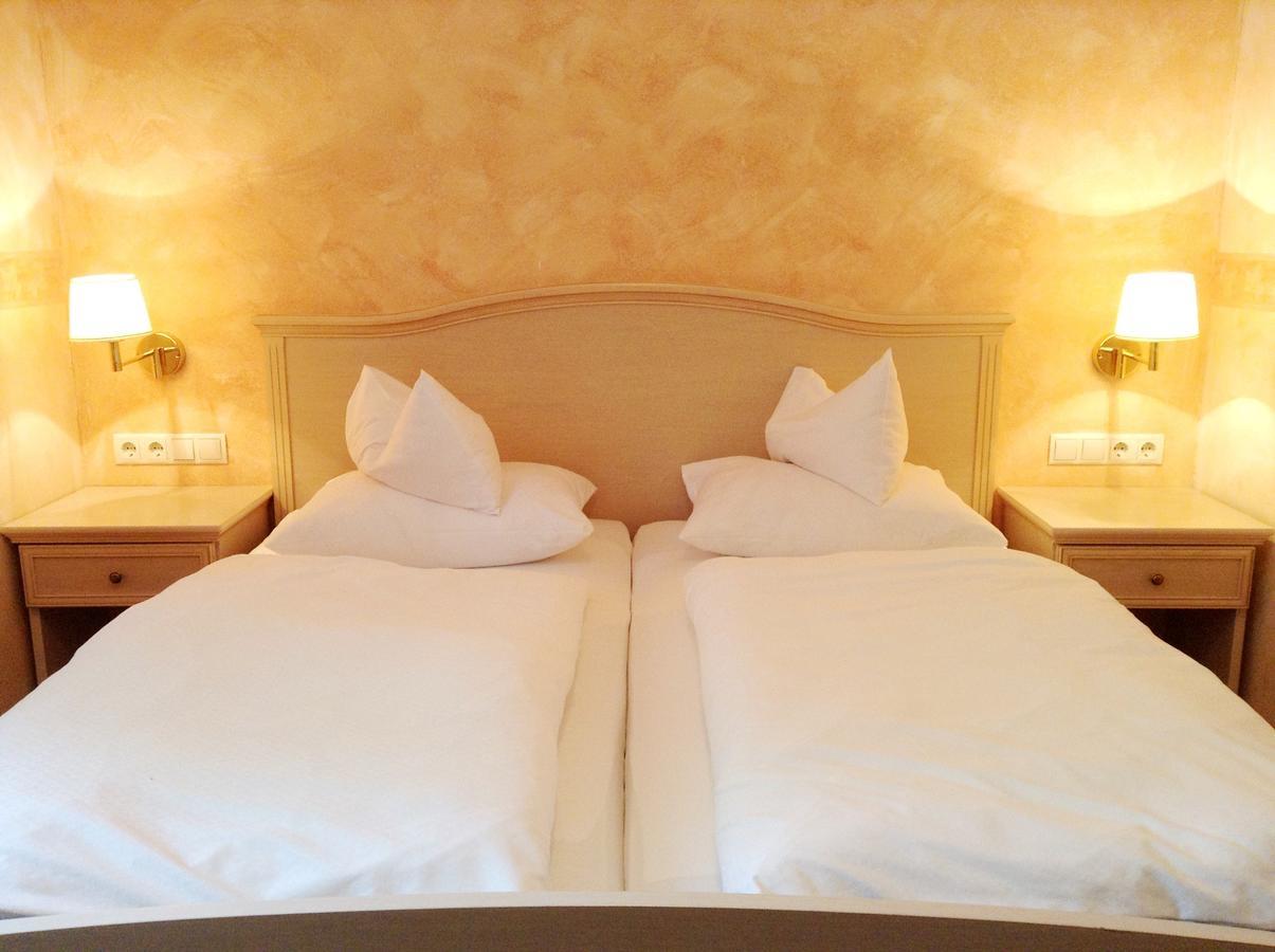 Hotel Gruenes Tuerl Bad Schallerbach Quarto foto